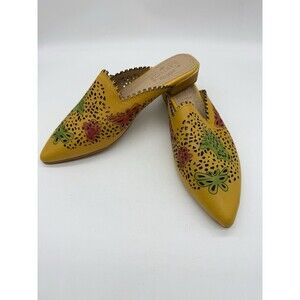 L'Artiste Spring Step Galatina Hand-Painted Yellow Leather Mules Sz 40 (9)